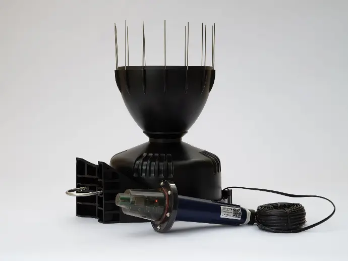 HydrioSense met Pluviometer 6466-M AeroCone